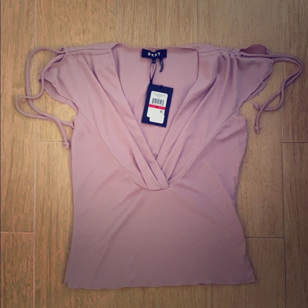 DKNY top